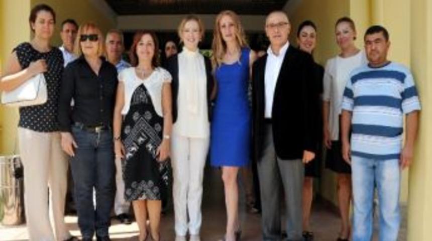 &Ouml;ğrencilere Tenis Kursu