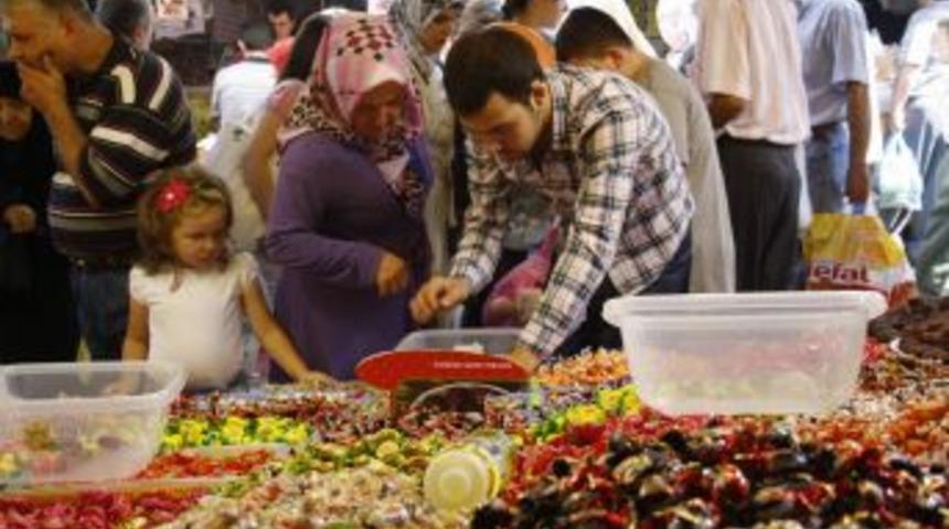 Bursalılar bayram şekerlerine h&uuml;cum etti