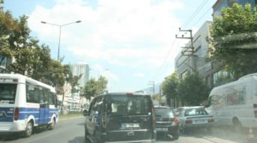 Ankara yolundaki trafikte kim su&ccedil;lu?