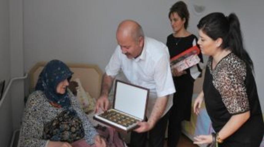 Huzurevi Sakinlerine Bayram Bakımı