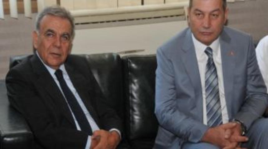 Başkan Kocaoğlu'ndan Bayram Ziyaretlerinde G&uuml;ndeme Dair Değerlendirmelerde Bulundu: