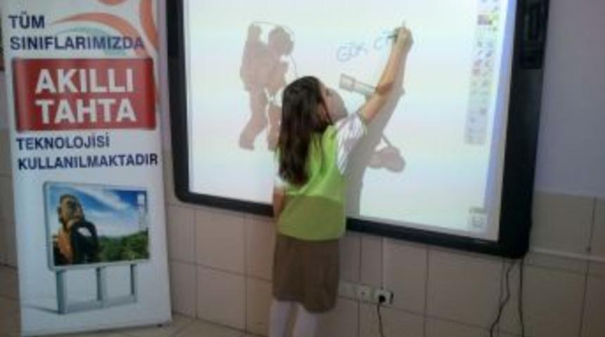 Lara Koleji'nden Teknolojiye Yatırım