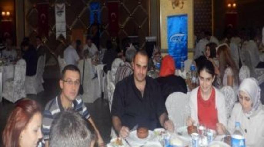 Balıkesir Sgk İl M&uuml;d&uuml;rl&uuml;ğ&uuml; Personeli İftarda Buluştu