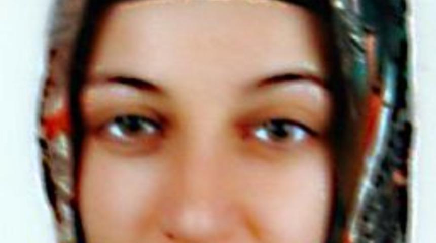 Eski Eşi Ve Baldızını Sokak Ortasında Bı&ccedil;akladı