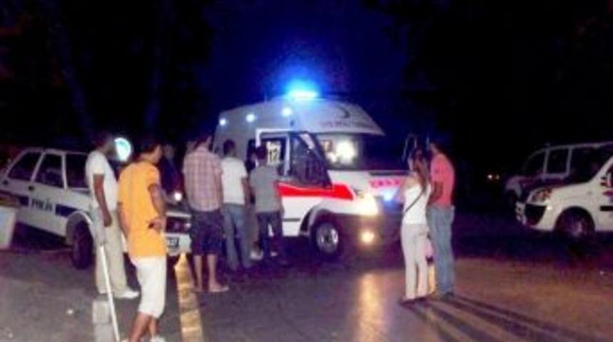 Anne Bebeğini Kurtarmak İsterken &Ouml;l&uuml;me Atladı