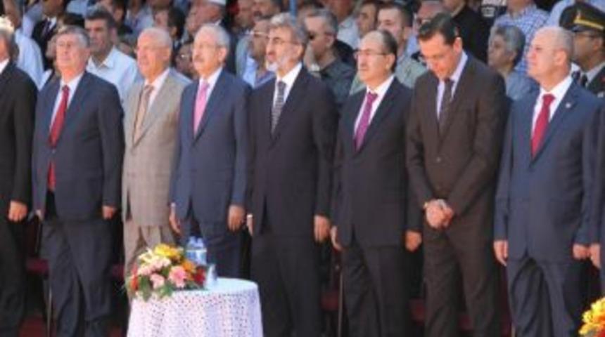 Bakan Yıldız Hacı Bektaş T&ouml;renlerinde Dostluk Mesajları Verdi