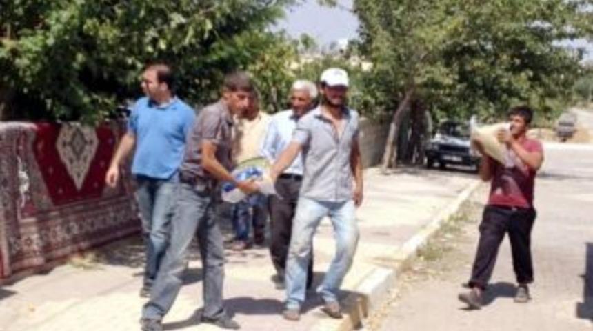 Samsatlı İşadamından Gıda Yardımı