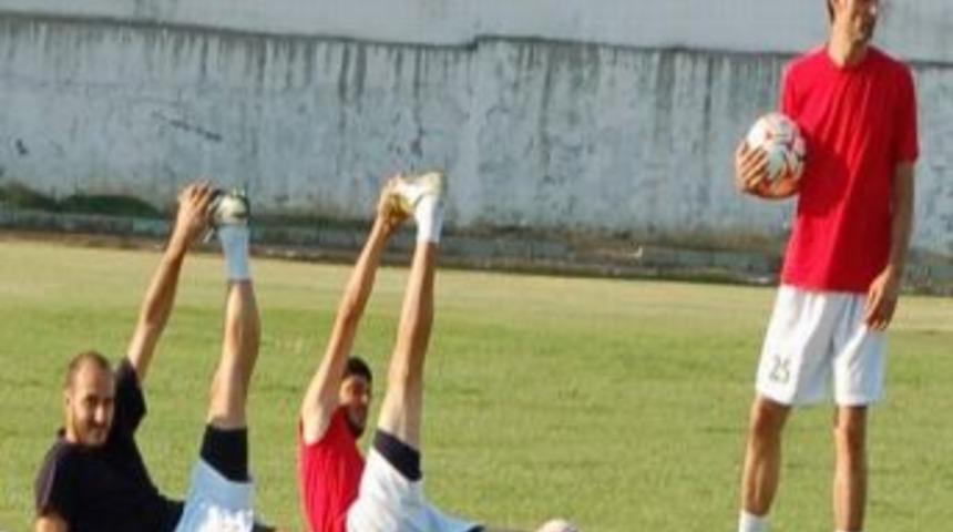 G&ouml;nen Belediyespor Antremanları Neşeli Ge&ccedil;iyor