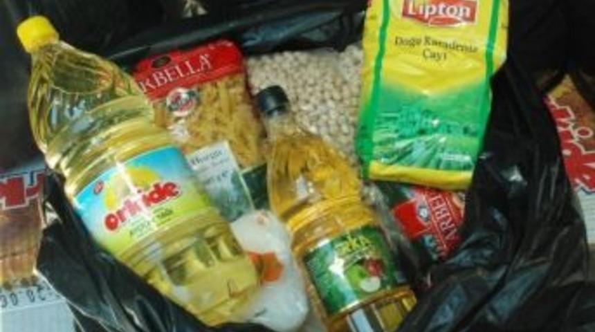 Turgutlu Belediyesi'nden Erzak Yardımı