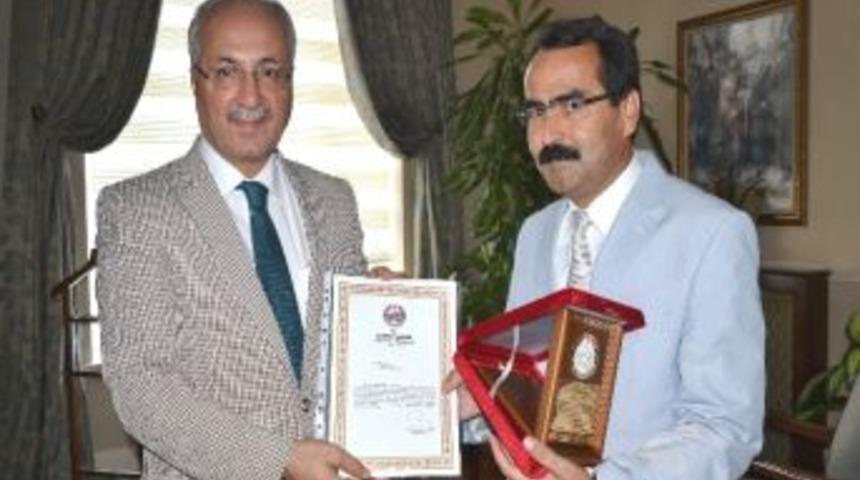 Kaymakam Uslan’dan Vali Daşöz’e Veda Ziyareti