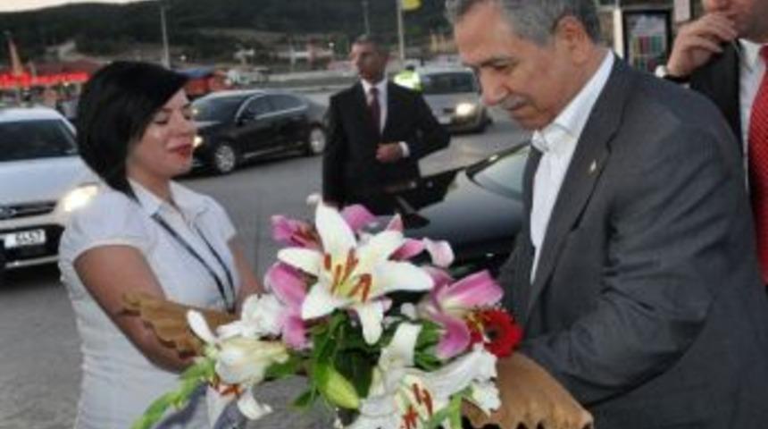 Başbakan Yardımcısı B&uuml;lent Arın&ccedil; Bolu&rsquo;da