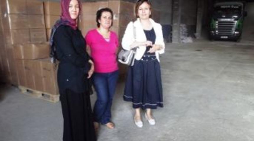 Ak Parti Genel Merkezi Şark&ouml;y&rsquo;e Erzak G&ouml;nderdi