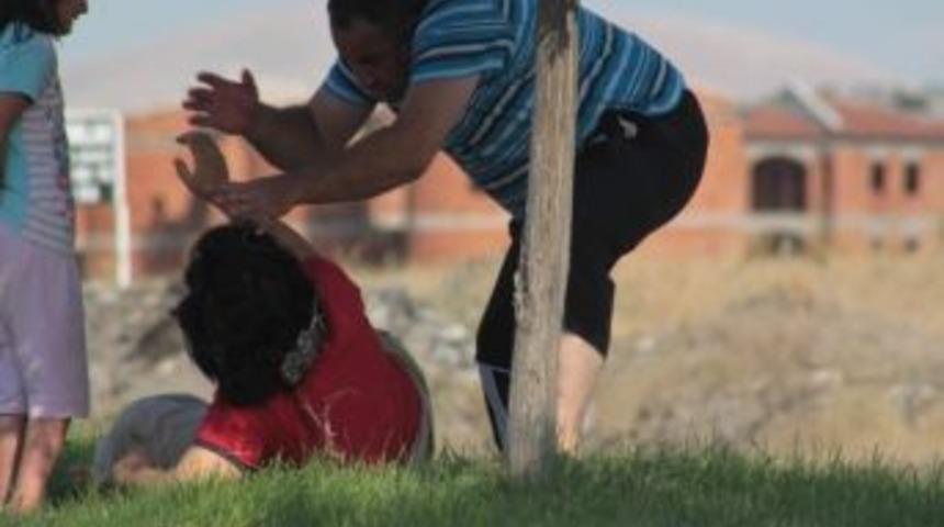 Sokak Ortasındaki Şiddete İnceleme