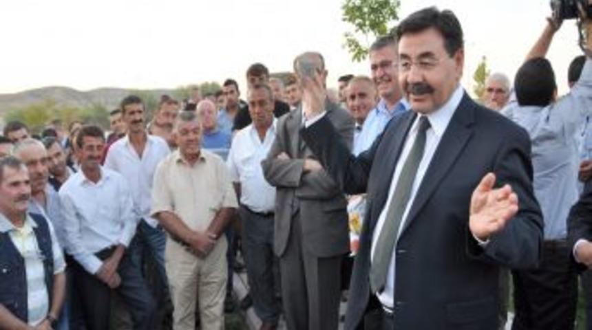 Başkan Odabaşı&rsquo;ndan Belediye &Ccedil;alışanlarına Bayram Hediyesi