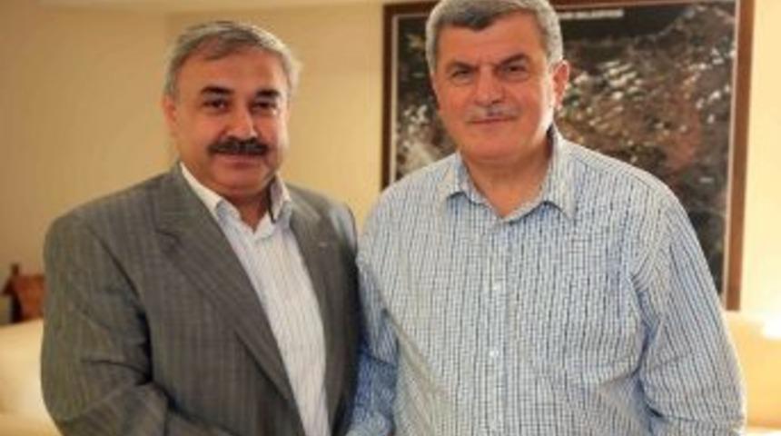 Sgk İl M&uuml;d&uuml;r&uuml; Nacar&rsquo;dan Başkan Karaosmanoğlu&rsquo;na Ziyaret