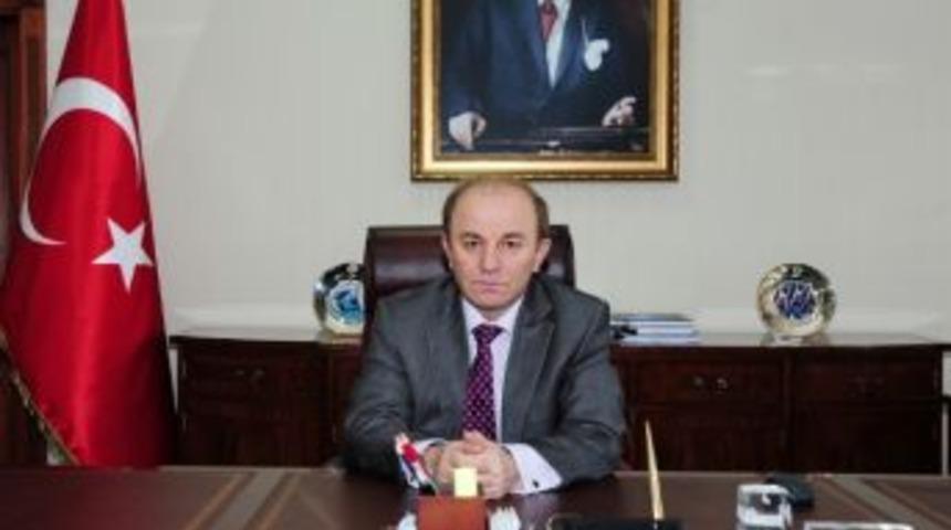 Vali &Ouml;zt&uuml;rk&rsquo;ten Bayram Mesajı