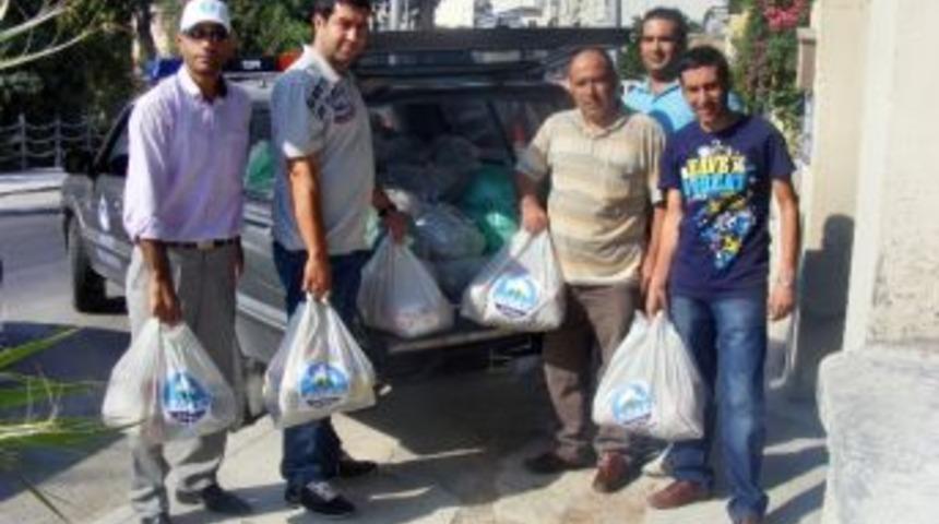 S&ouml;ke Belediyesi Bin 450 Vatandaşa Gıda Yardımı Yaptı