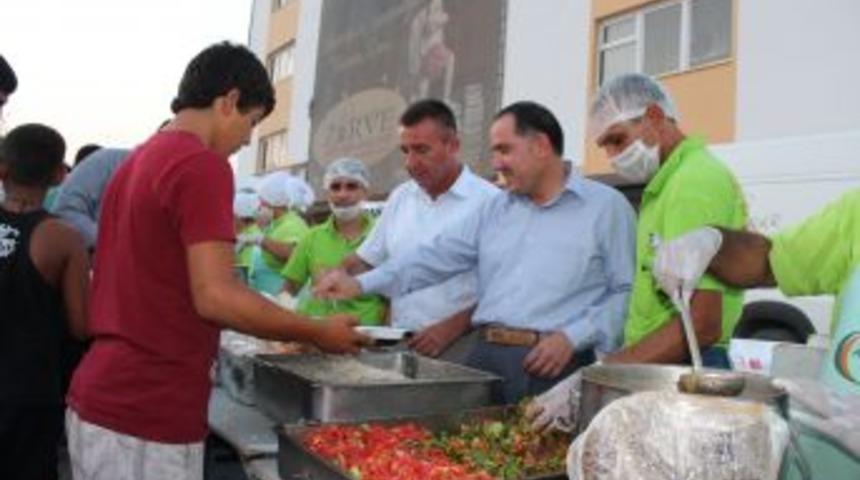 AK Parti, Sarı&ccedil;am il&ccedil;eden g&ouml;rkemli iftar
