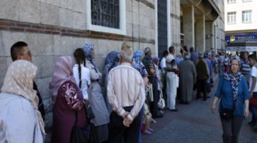 Emeklilerin Erken Maaş Sevinci