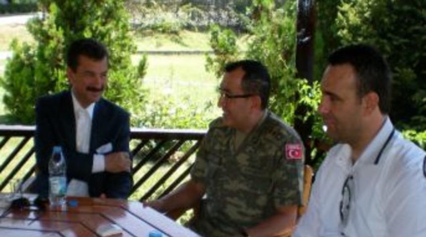 Buca Belediye Başkanı Son İftarını Kosova'da A&ccedil;tı