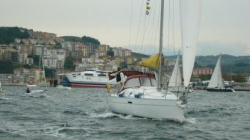 Limandan Tekne &Ccedil;aldılar