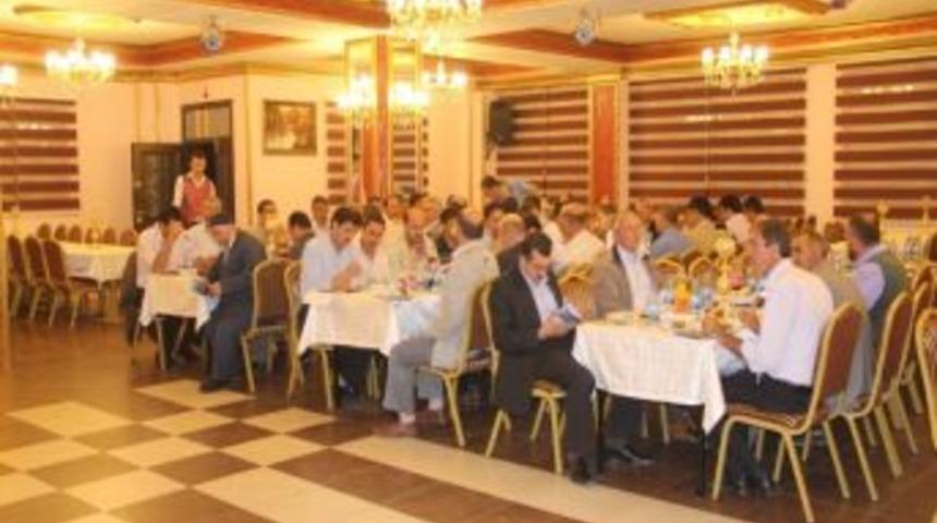 Belediye Başkanı Polat, Din G&ouml;revlileriyle İftarda Buluştu