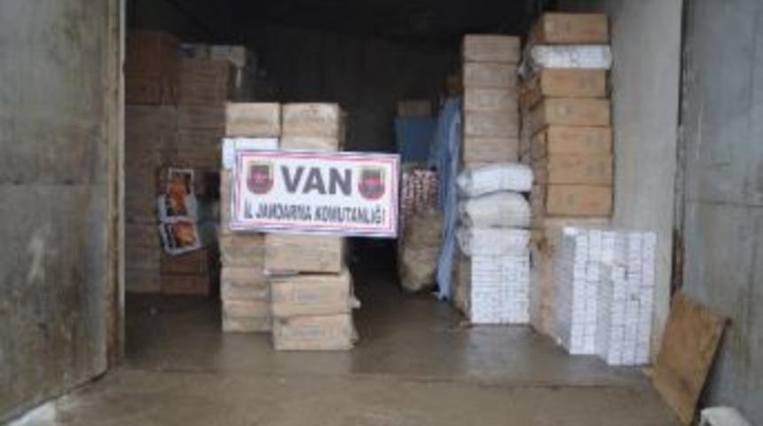 Van'da 93 Bin Paket Ka&ccedil;ak Sigara Gele Ge&ccedil;irildi