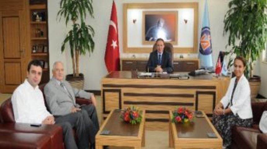 Rekt&ouml;r Kurtcephe&rsquo;ye Ziyaret