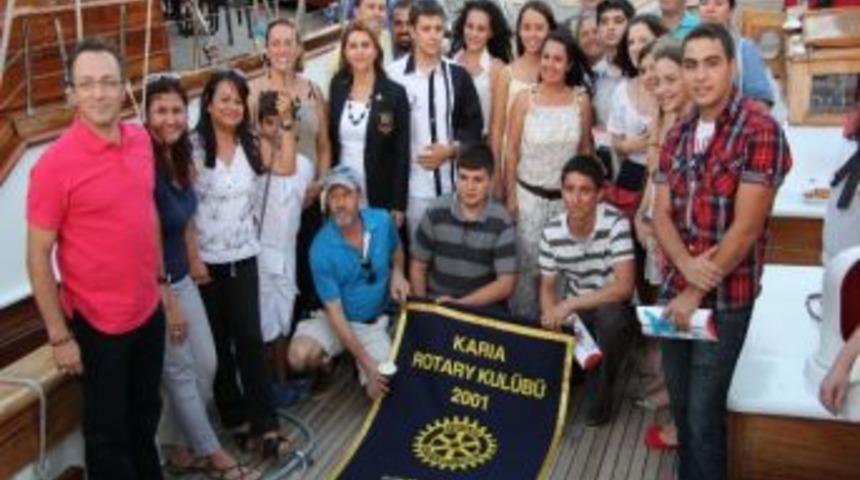 Başarılı &Ouml;ğrencilere Moral Yemeği