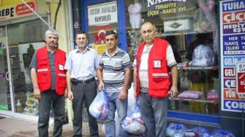 T&uuml;rk Kızılayı &Ccedil;an Şubesinden Bayram &Ouml;ncesi Erzak Yardımı