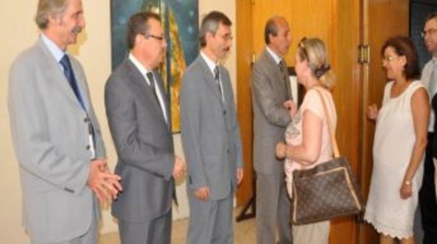 Uü Rektörü Dilek Personeli İle Bayramlaştı