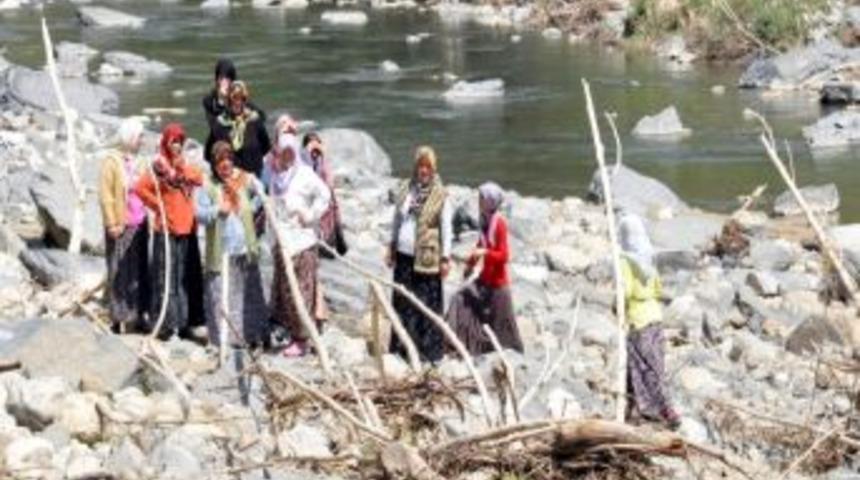 Takılan Oltasını Kurtarmak İsterken Boğuldu