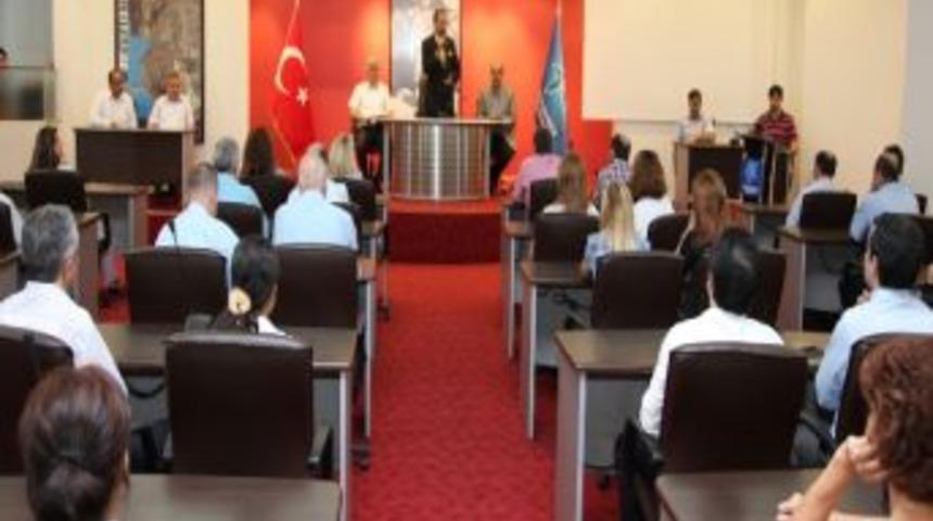 K&uuml;&ccedil;&uuml;k&ccedil;ekmece&rsquo;de Sokak İftarları Sona Erdi