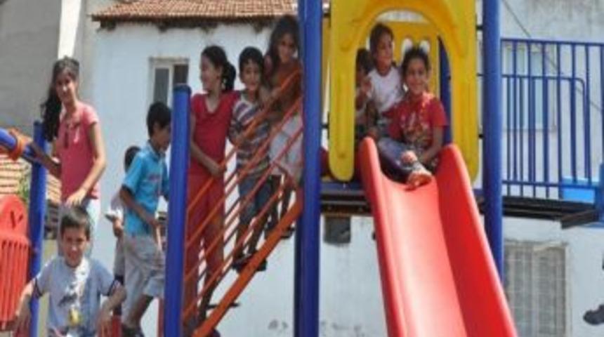 Turgutlu Albayrak Mahallesi&rsquo;ne Yeni &Ccedil;ocuk Oyun Alanı
