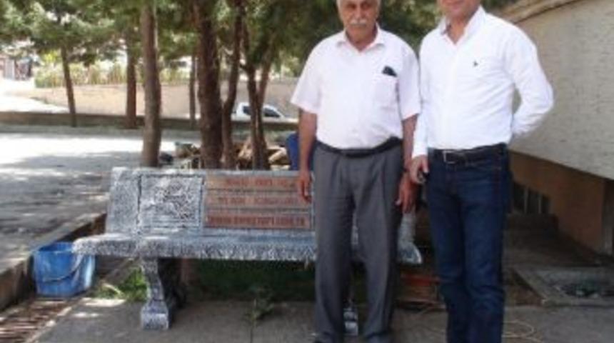 Barış Yapı Belediyeye Bank Hediye Etti