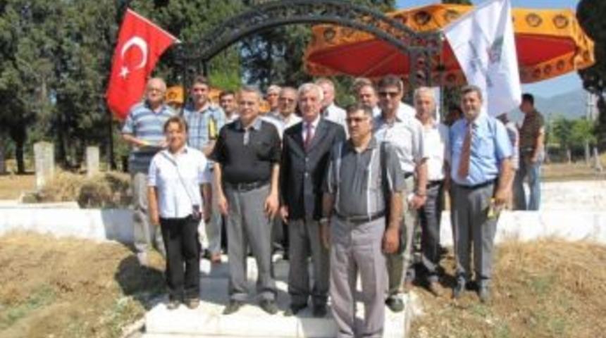 &Ouml;demiş&rsquo;in En Eski Mezarlığı 'park Gibi' Oldu