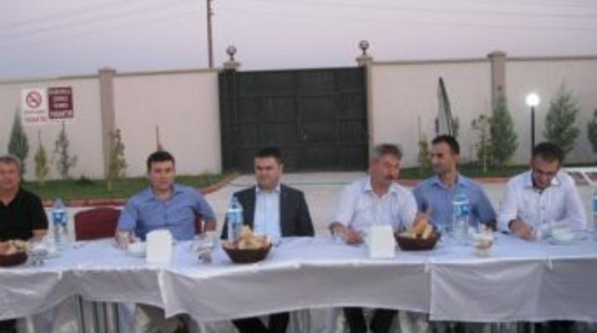 Saruhanlı İl&ccedil;e Emniyet M&uuml;d&uuml;r&uuml; Pınar&rsquo;a Veda Yemeği