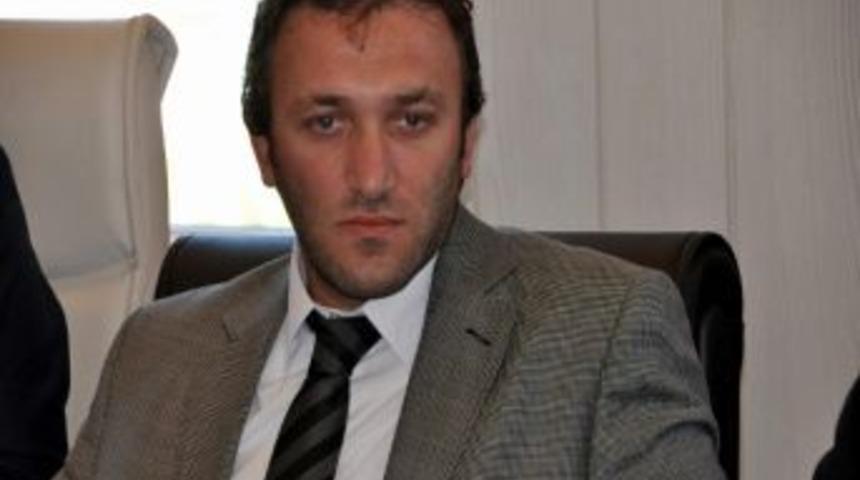 R&uuml;stem Y&uuml;ce&rsquo;den Bayram M&uuml;jdesi