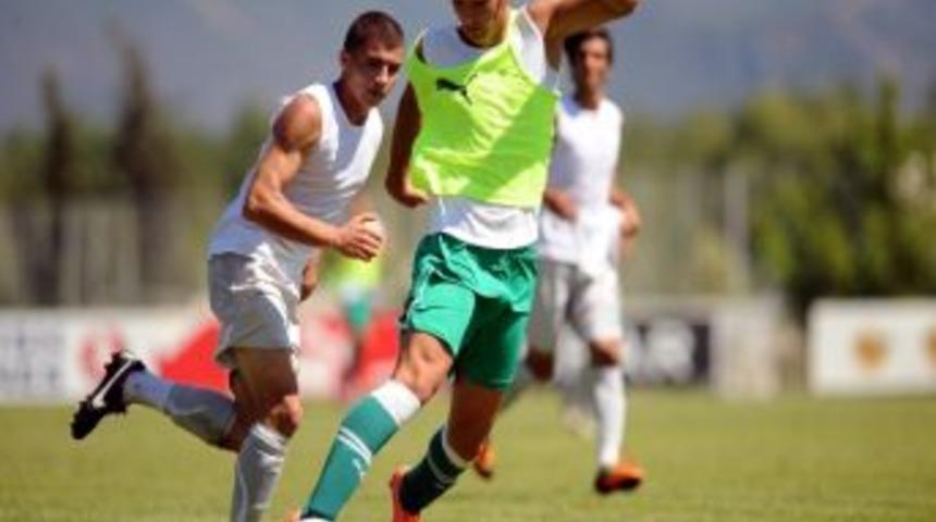 Bursaspor A2 Takımı, U 18&rsquo;e Mağlup Oldu