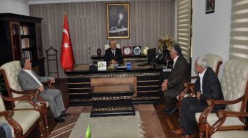 Belediye Başkanı Sadak&rsquo;tan, Valiye Tebrik Ziyareti