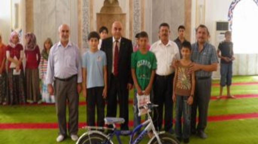 Yerk&ouml;y&rsquo;de Yaz Kuran Kursuna Katılan &Ouml;ğrenciler &Ouml;d&uuml;llendirildi