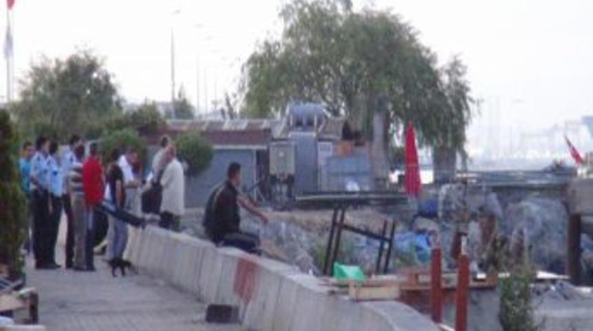 Kartal'da Serinlemek I&ccedil;in Denize Giren 14 Yaşındaki &Ccedil;ocuk Kayboldu