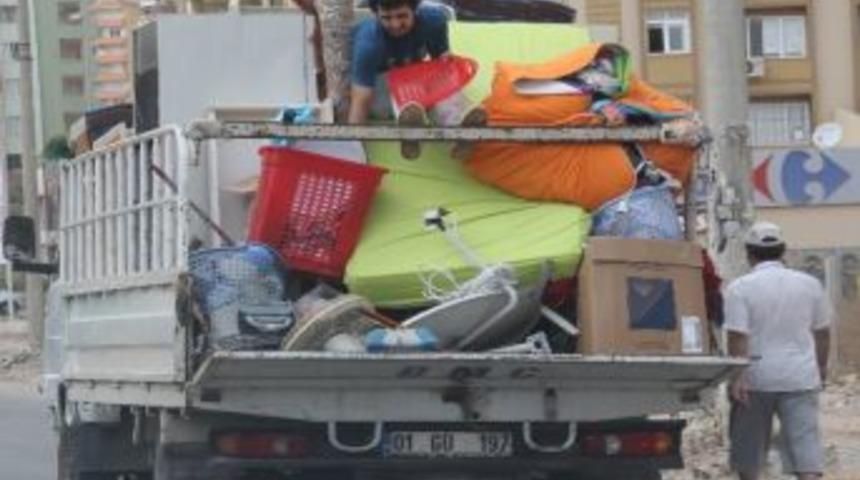 &Ouml;l&uuml;m&uuml;ne Eşya Taşıdı