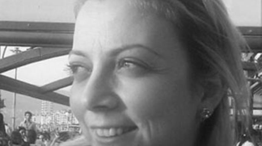 Nişan elbisesiyle uğurlandı