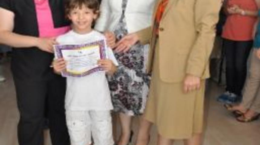 &Ccedil;ocuk &Uuml;niversitesi İkinci Mezunlarını Verdi