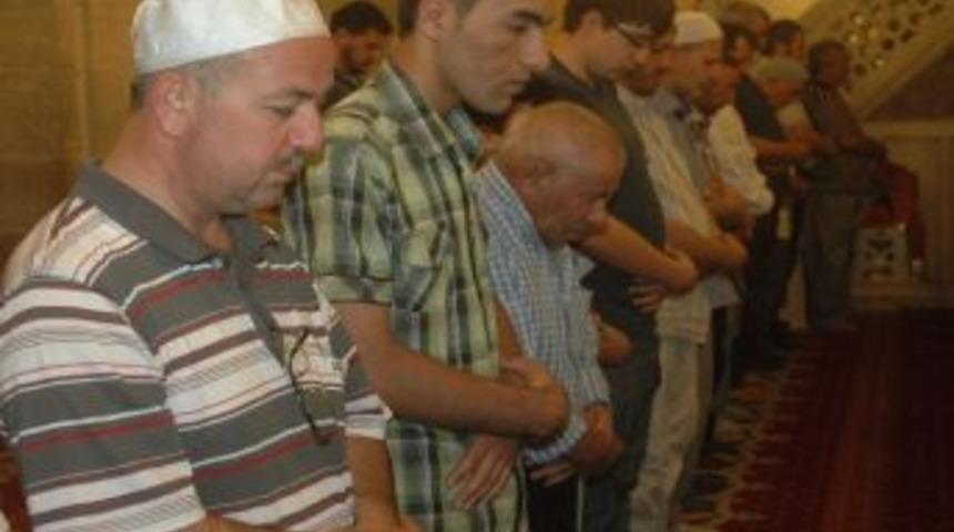 Son Teravih Namazı Kılındı