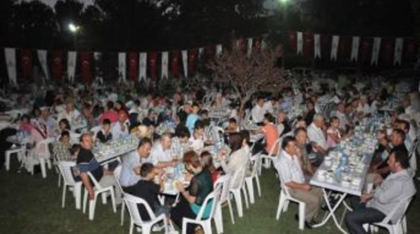 Kartepeliler İftarda Buluştu