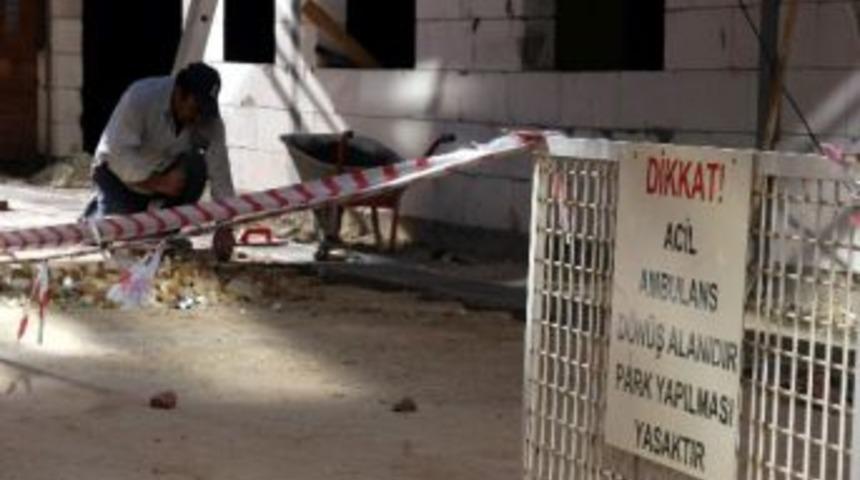 Acil Servis Yapımı S&uuml;r&uuml;yor