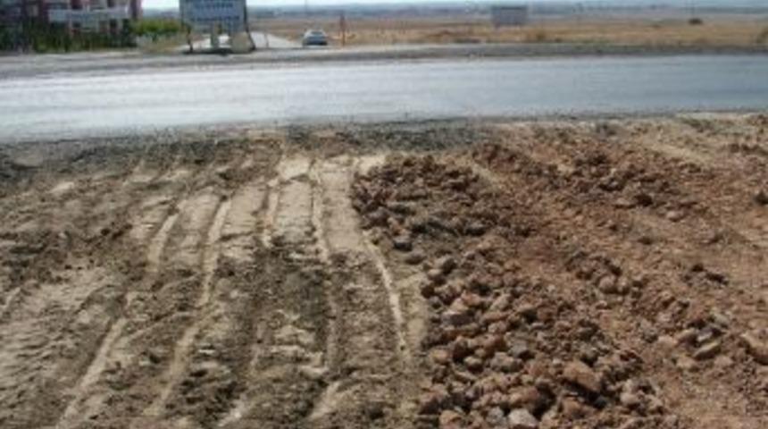 B&uuml;lent Ecevit Bulvarı Kavşağına D&uuml;zenleme