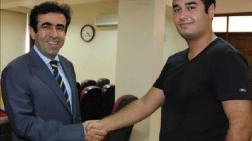 Vali G&uuml;zeloğlu Valilik Personeli İle Bayramlaştı